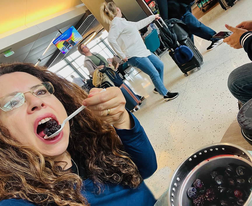 eat like a queen at the airport
